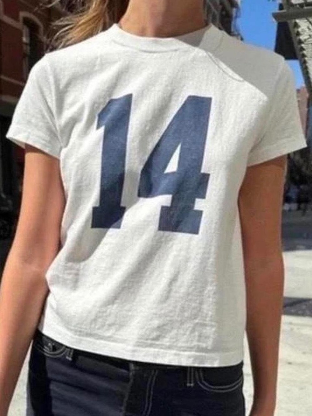 Brandy Melville Women's White '14' Shirt